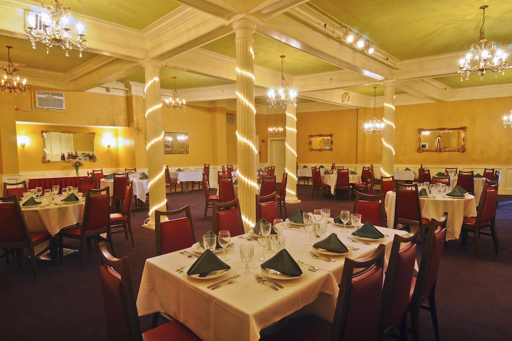 Hotel Coolidge Уайт-Ривер-Джанкшн Экстерьер фото