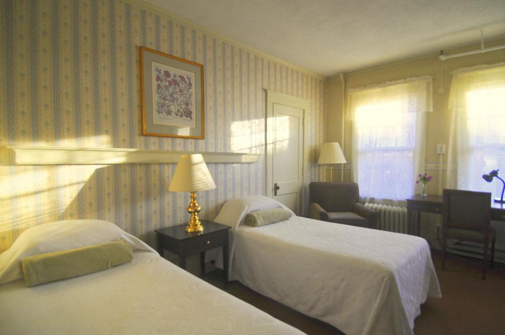 Hotel Coolidge Уайт-Ривер-Джанкшн Экстерьер фото